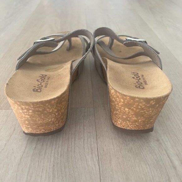 Bio Gold Sandals Sz 8 Gray Wedge Cork Leather Bohemian Comfort Strappy Slip On - Picture 5 of 7